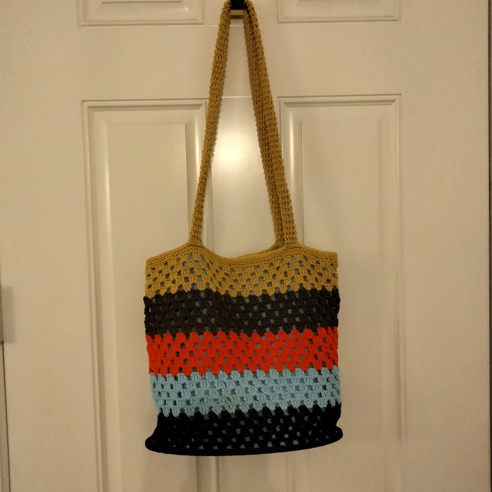 Sommar striped crochet tote bag